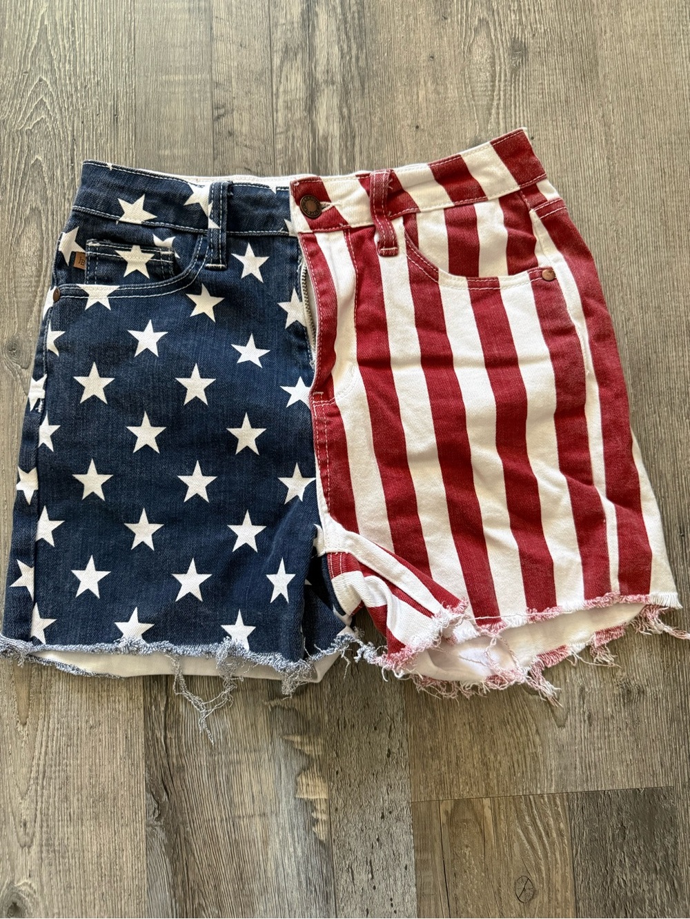 Judy Blue Americana Flag Print Denim Shorts - Red & Blue